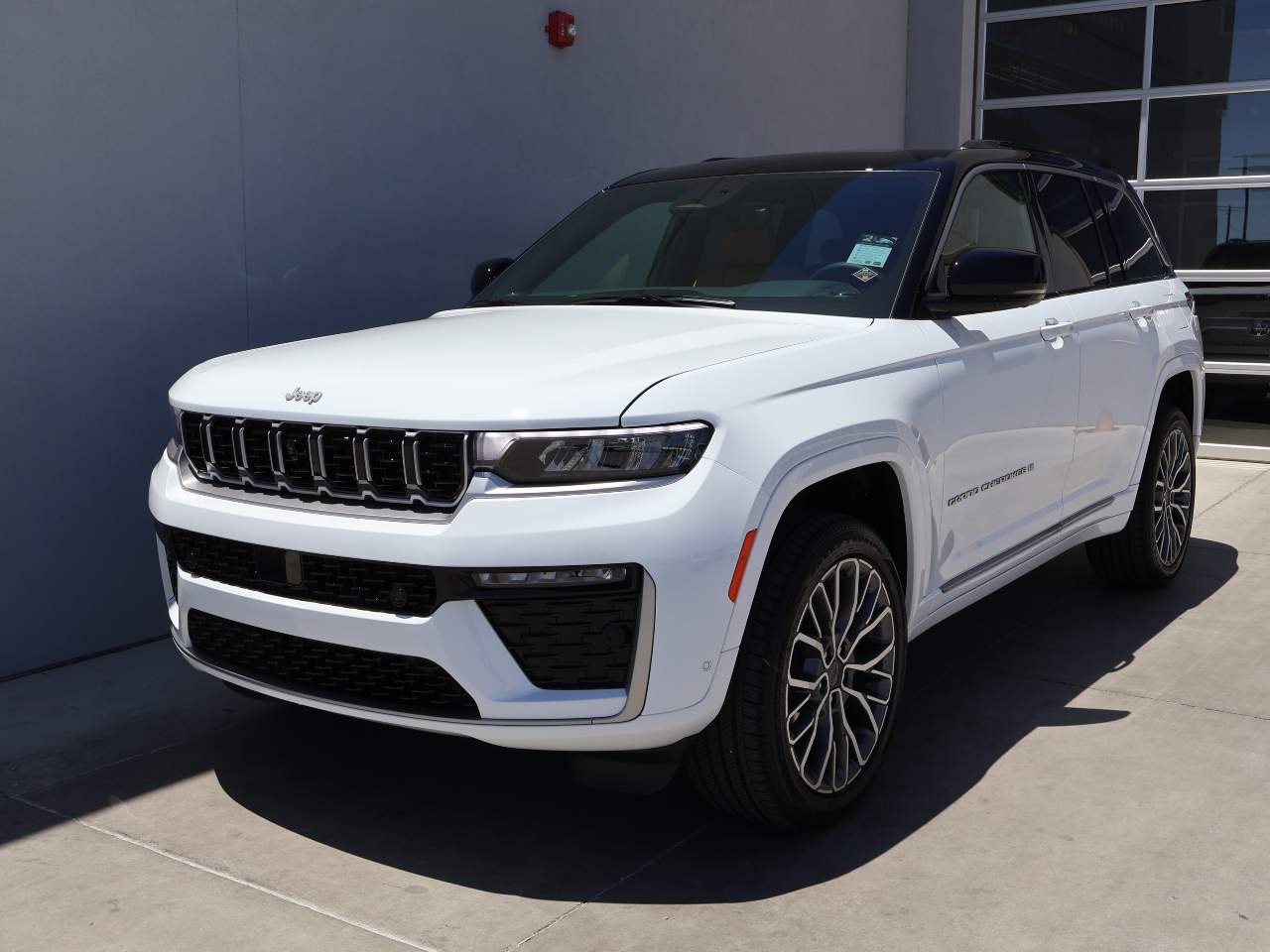 2026 Jeep Grand Cherokee Summit