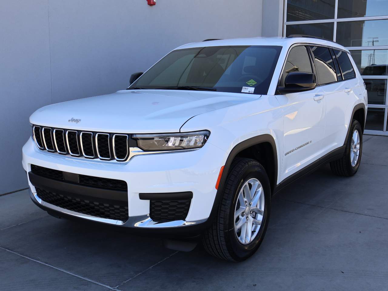 2025 Jeep Grand Cherokee L Laredo