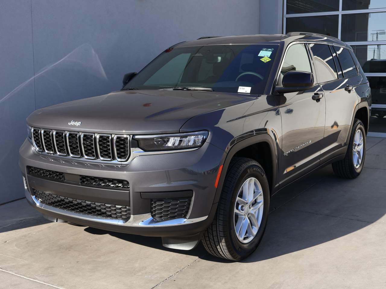 2024 Jeep Grand Cherokee L Laredo