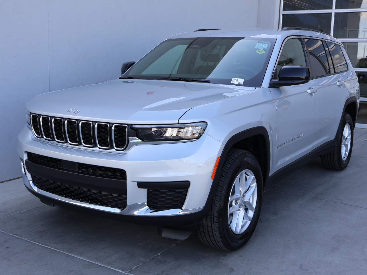 2024 Jeep Grand Cherokee L Laredo