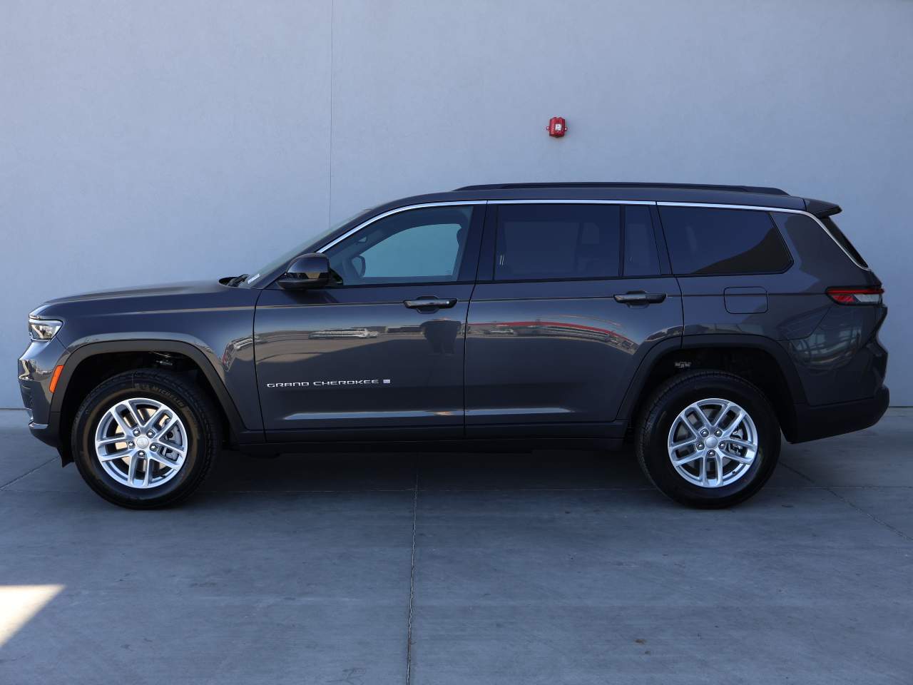 2024 Jeep Grand Cherokee L Laredo