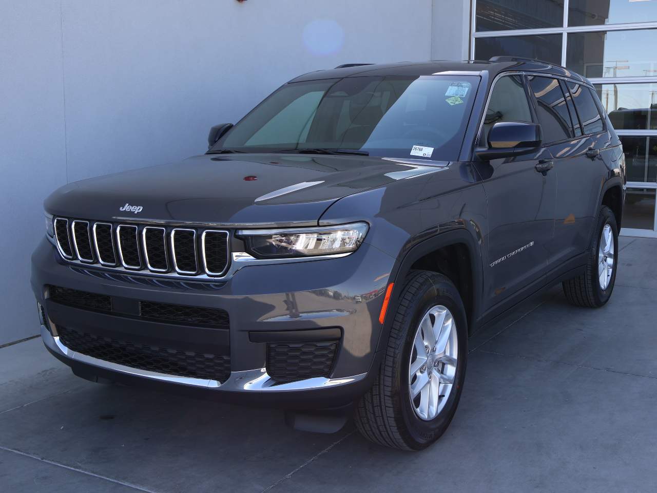 2024 Jeep Grand Cherokee L Laredo