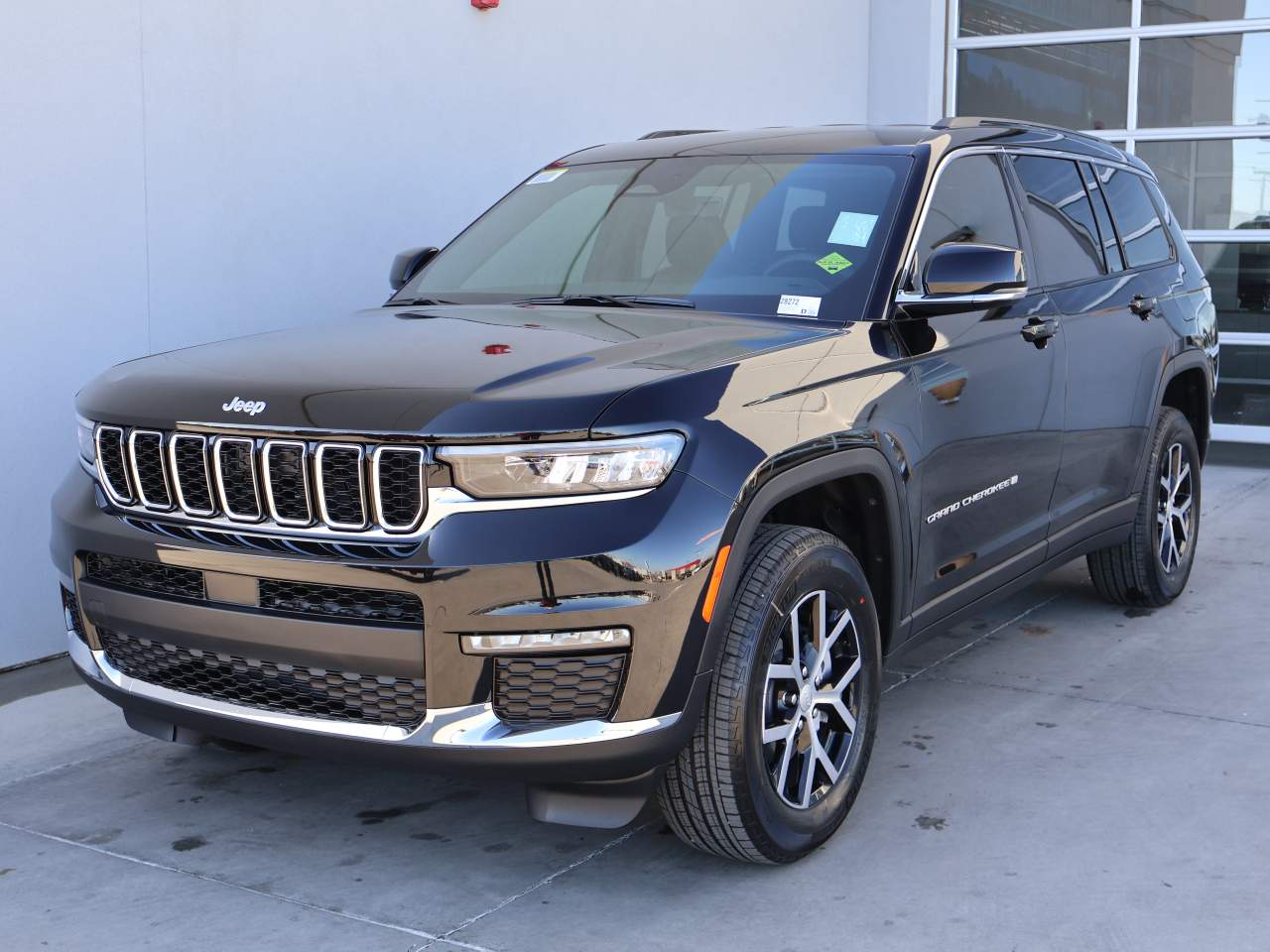 2025 Jeep Grand Cherokee L Limited's photo