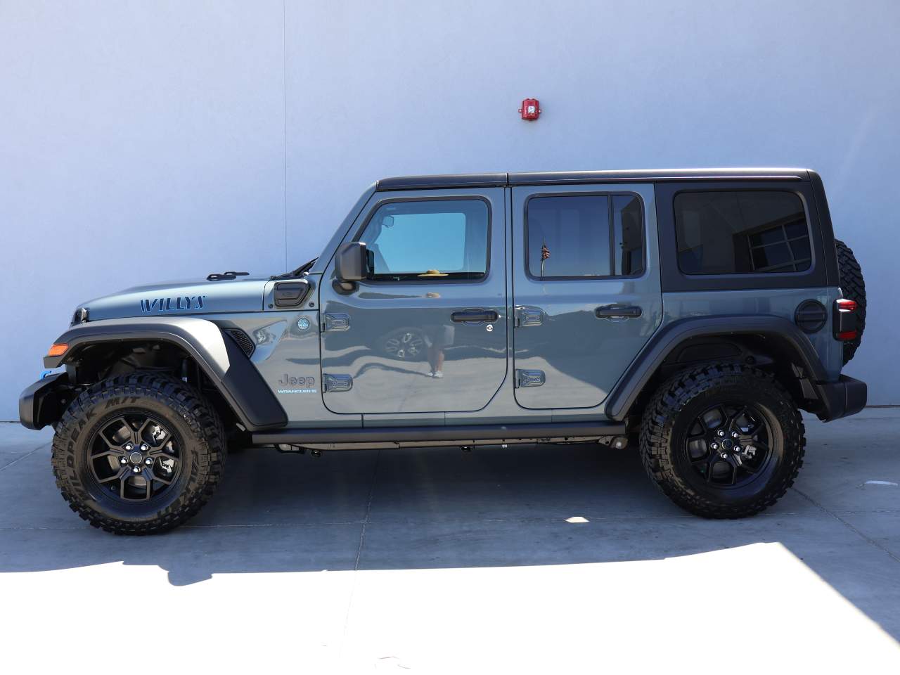 2024 Jeep Wrangler Willys 4xe 4dr