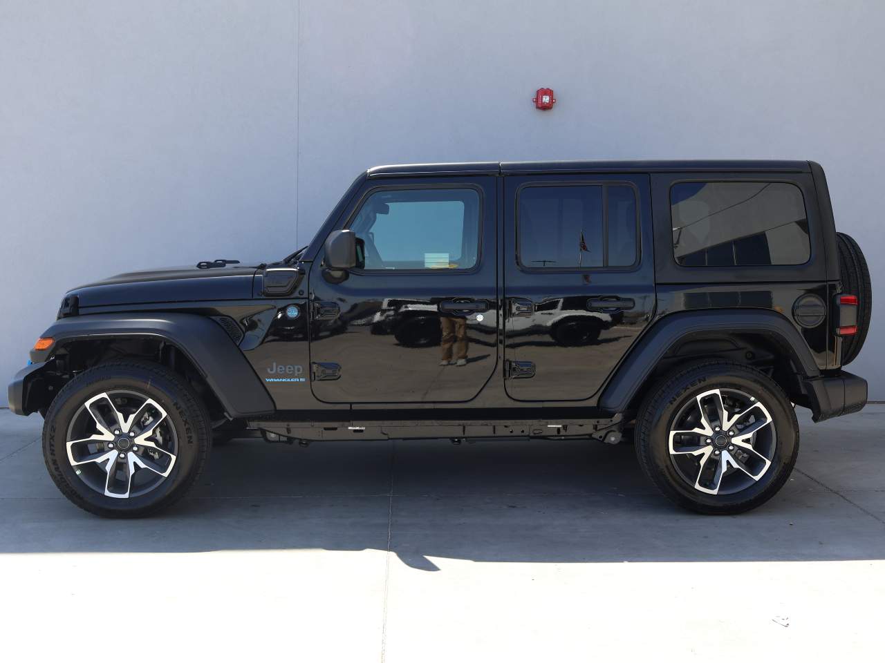 2024 Jeep Wrangler Sport S 4xe 4dr