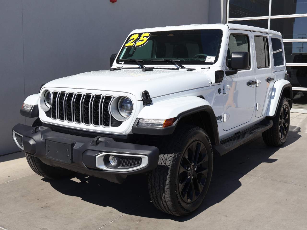 2025 Jeep Wrangler Sahara 4xe