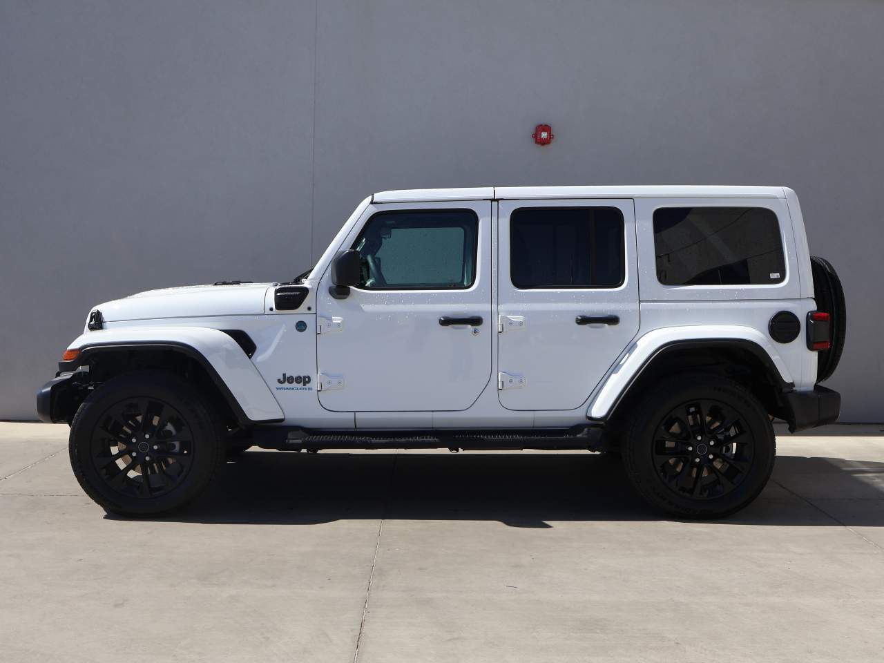 2025 Jeep Wrangler Sahara 4xe