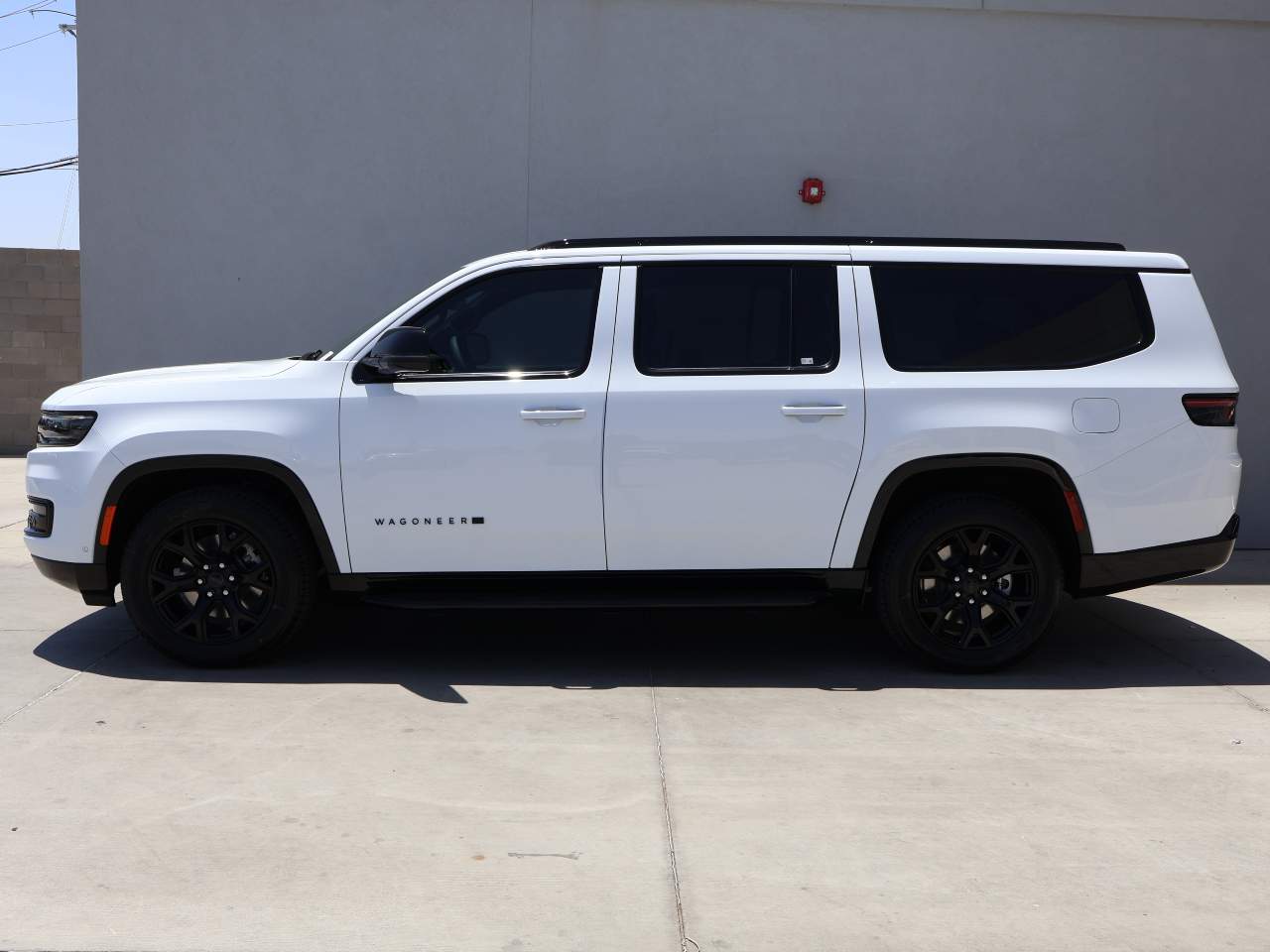 2025 Jeep Wagoneer L Carbide