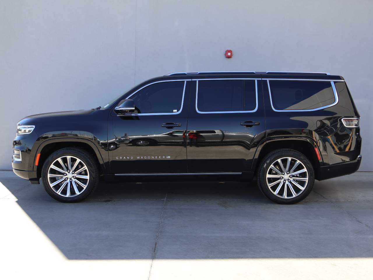 2023 Jeep Grand Wagoneer  