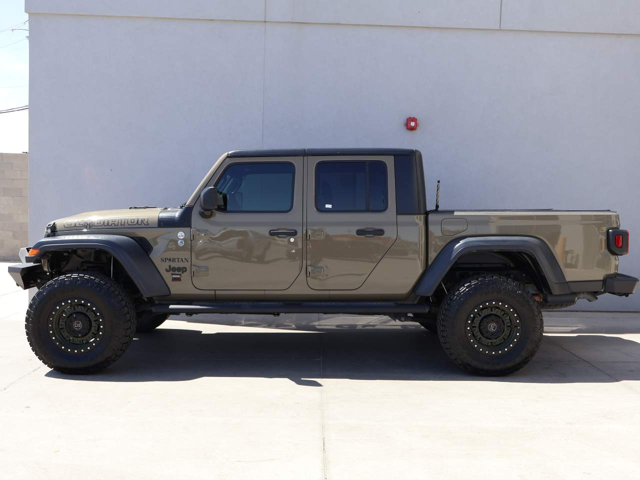 2020 Jeep Gladiator Sport Crew Cab