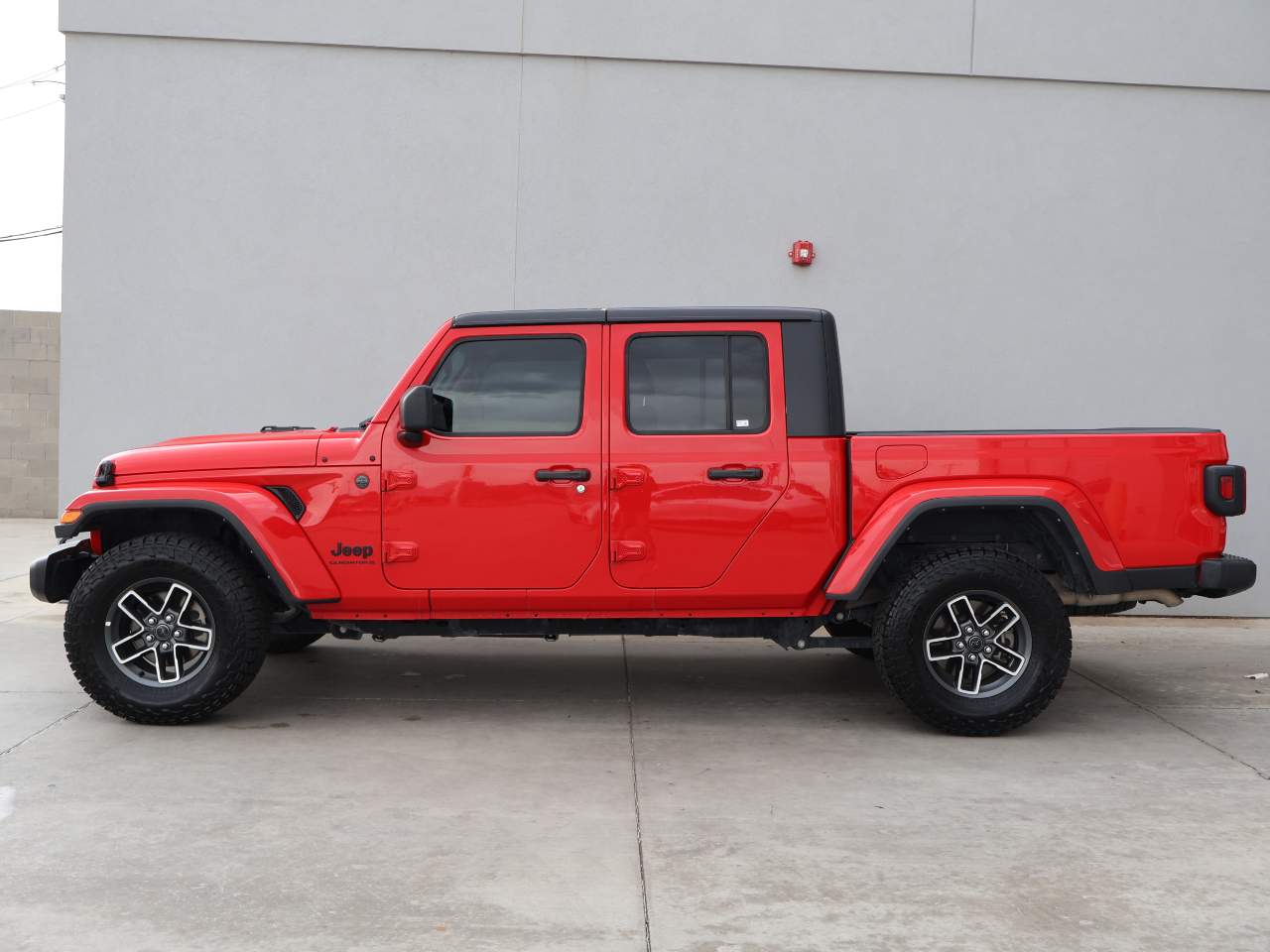 2023 Jeep Gladiator Sport S Crew Cab