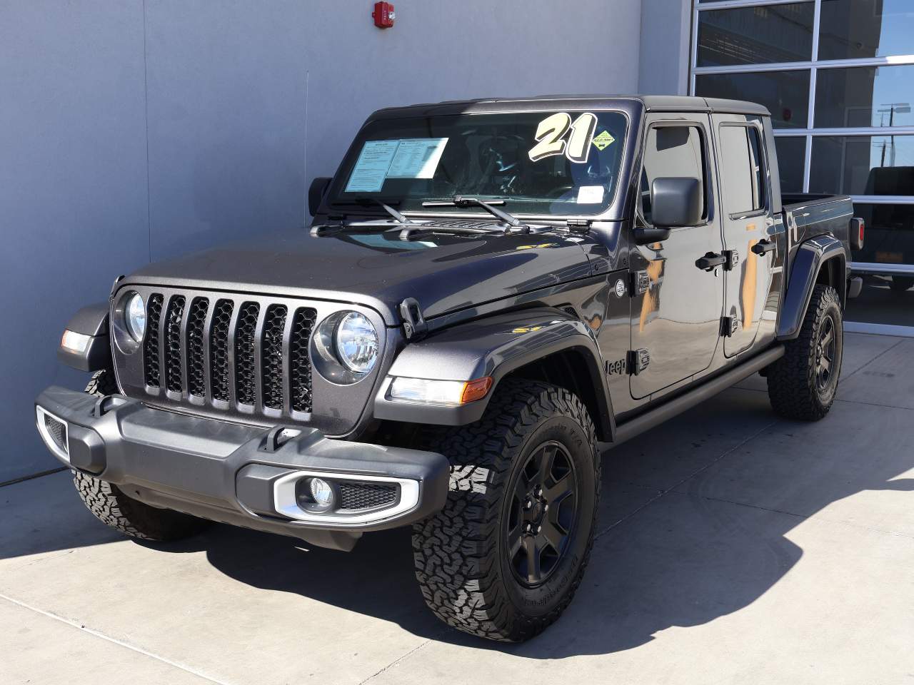 2021 Jeep Gladiator Sport Crew Cab