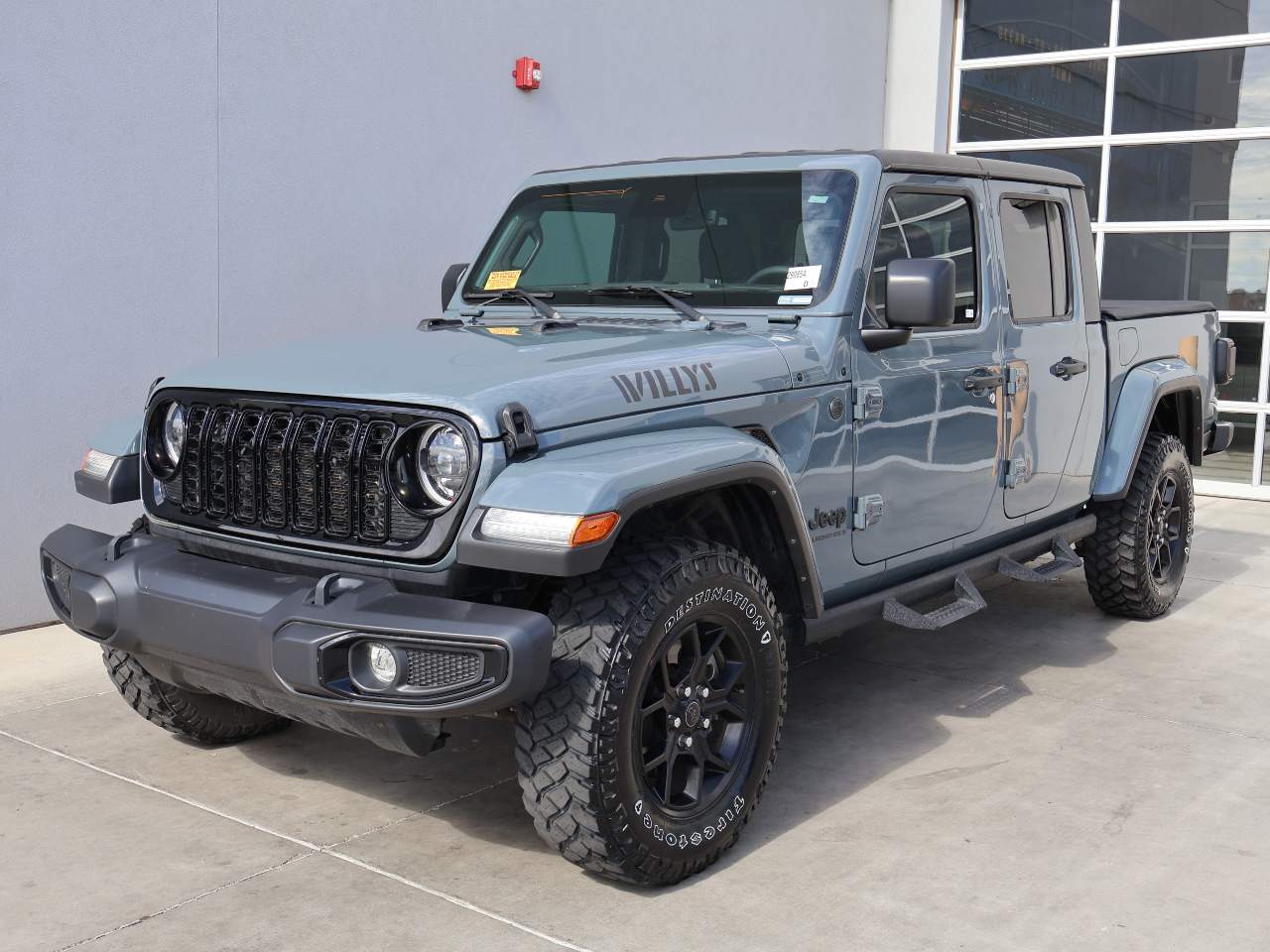 2024 Jeep Gladiator Willys Crew Cab
