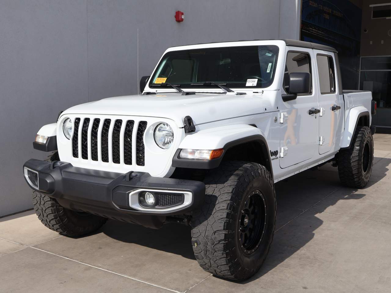 2021 Jeep Gladiator Sport Crew Cab