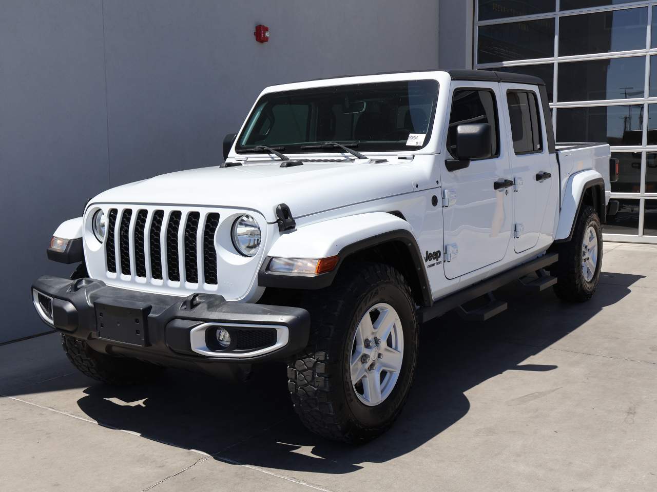 2022 Jeep Gladiator Sport Crew Cab
