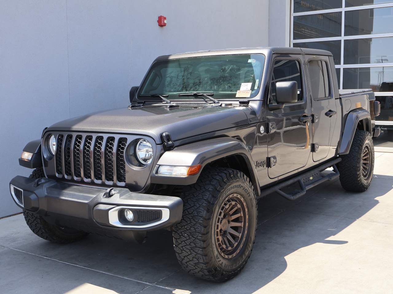 2021 Jeep Gladiator Sport Crew Cab