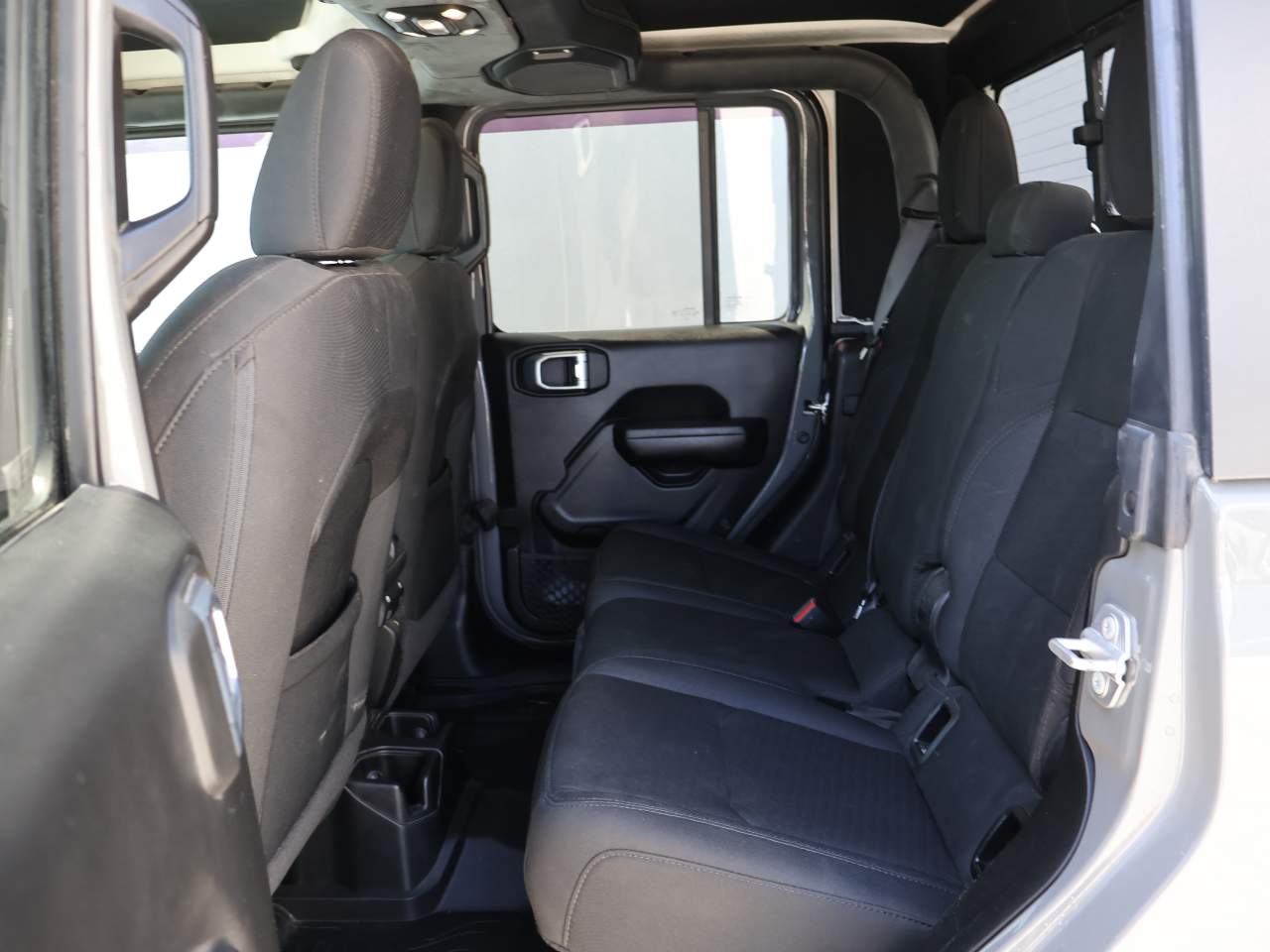 2021 Jeep Gladiator Willys Crew Cab