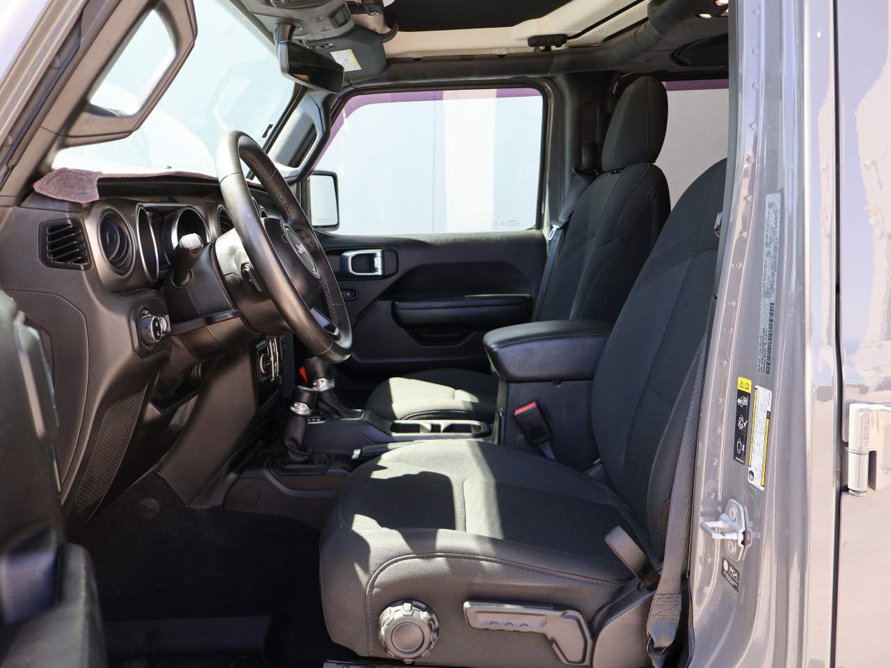 2021 Jeep Gladiator Willys Crew Cab