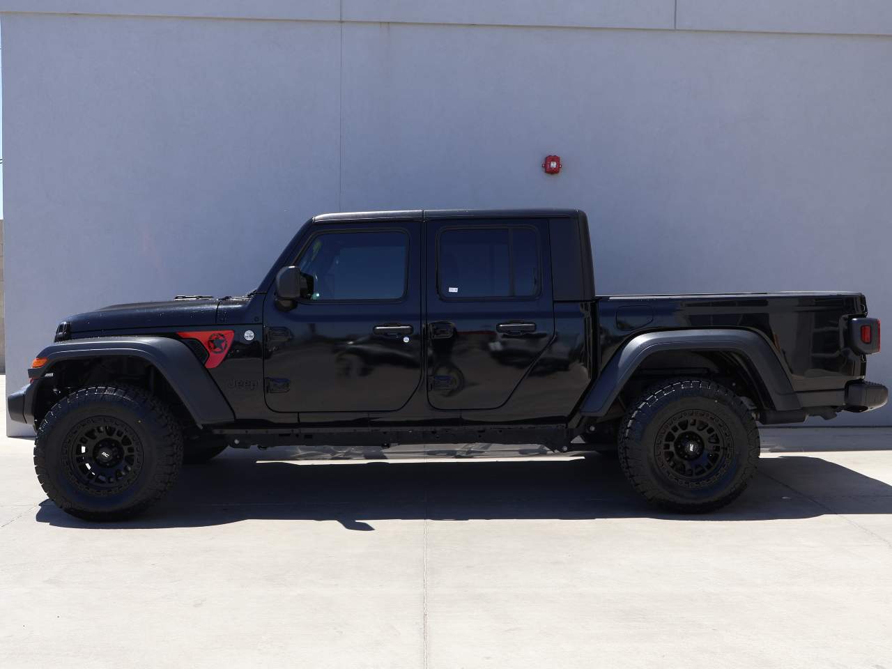 2020 Jeep Gladiator Sport Crew Cab