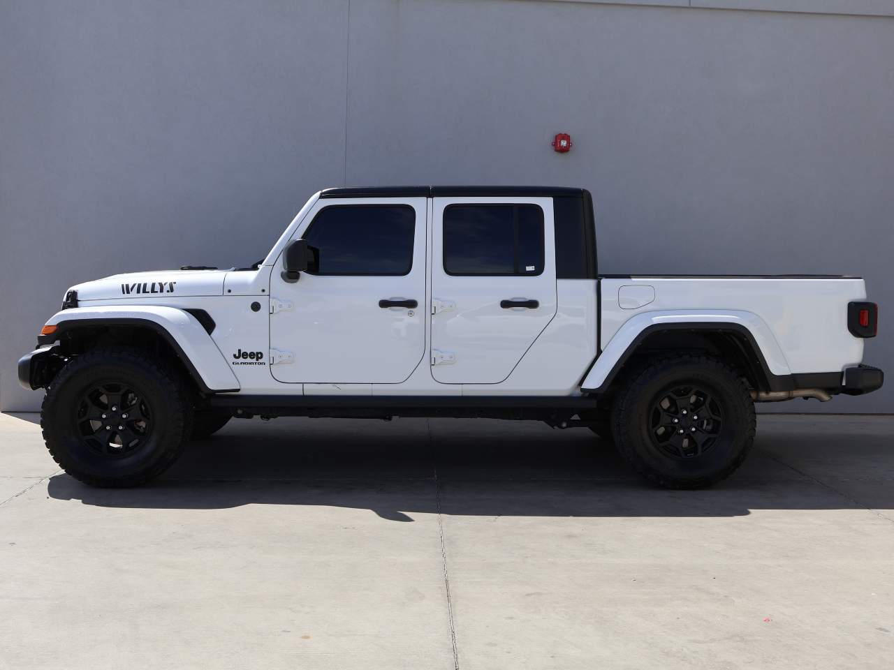 2022 Jeep Gladiator Sport Crew Cab