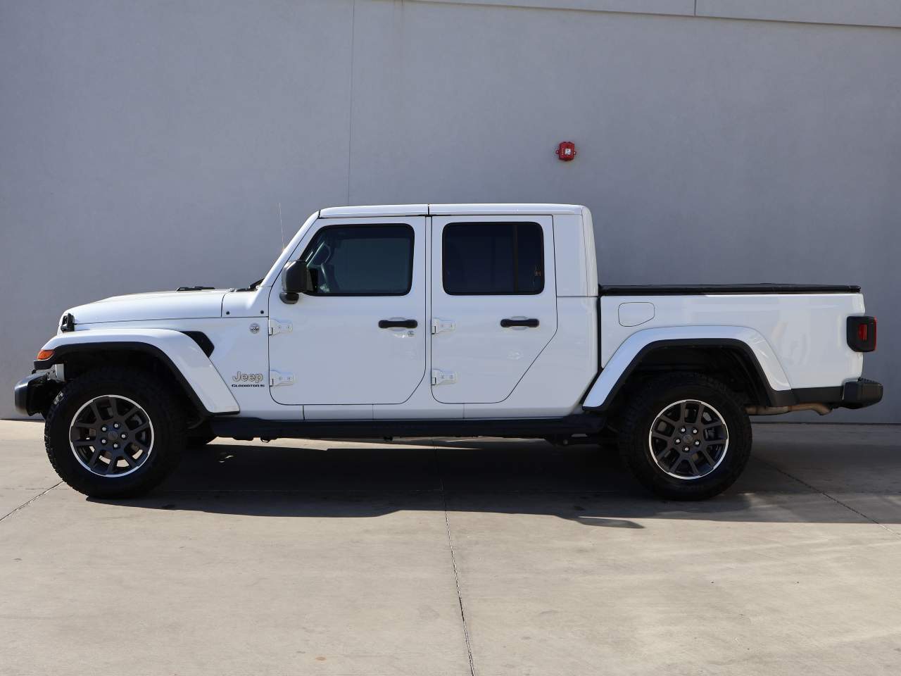2023 Jeep Gladiator Overland Crew Cab