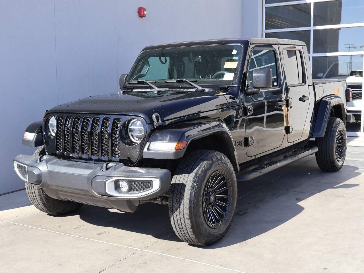 2022 Jeep Gladiator Sport Crew Cab