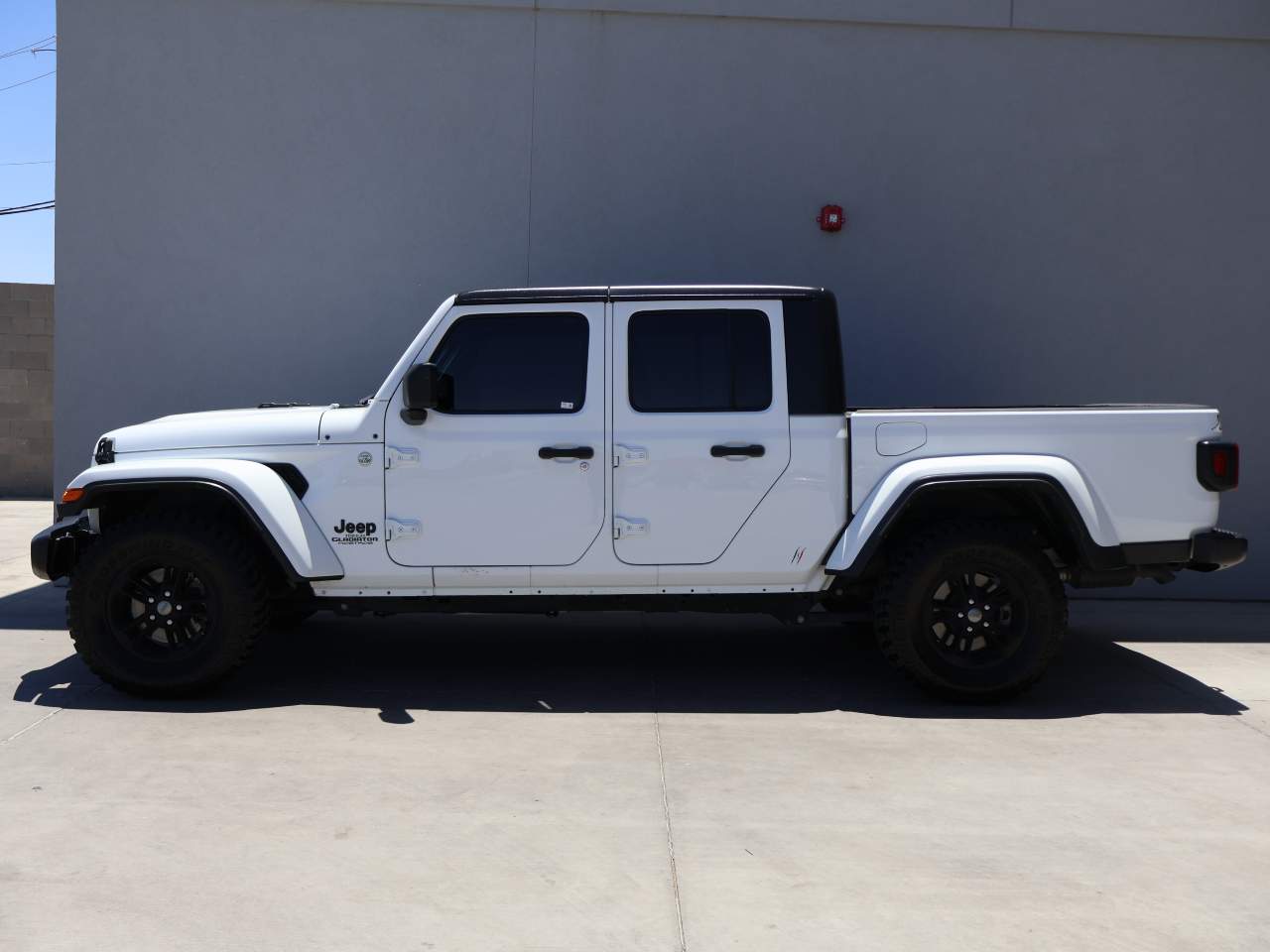 2021 Jeep Gladiator Sport Crew Cab