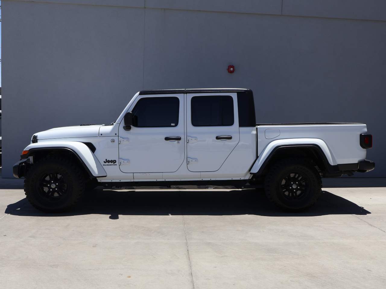 2021 Jeep Gladiator Sport Crew Cab