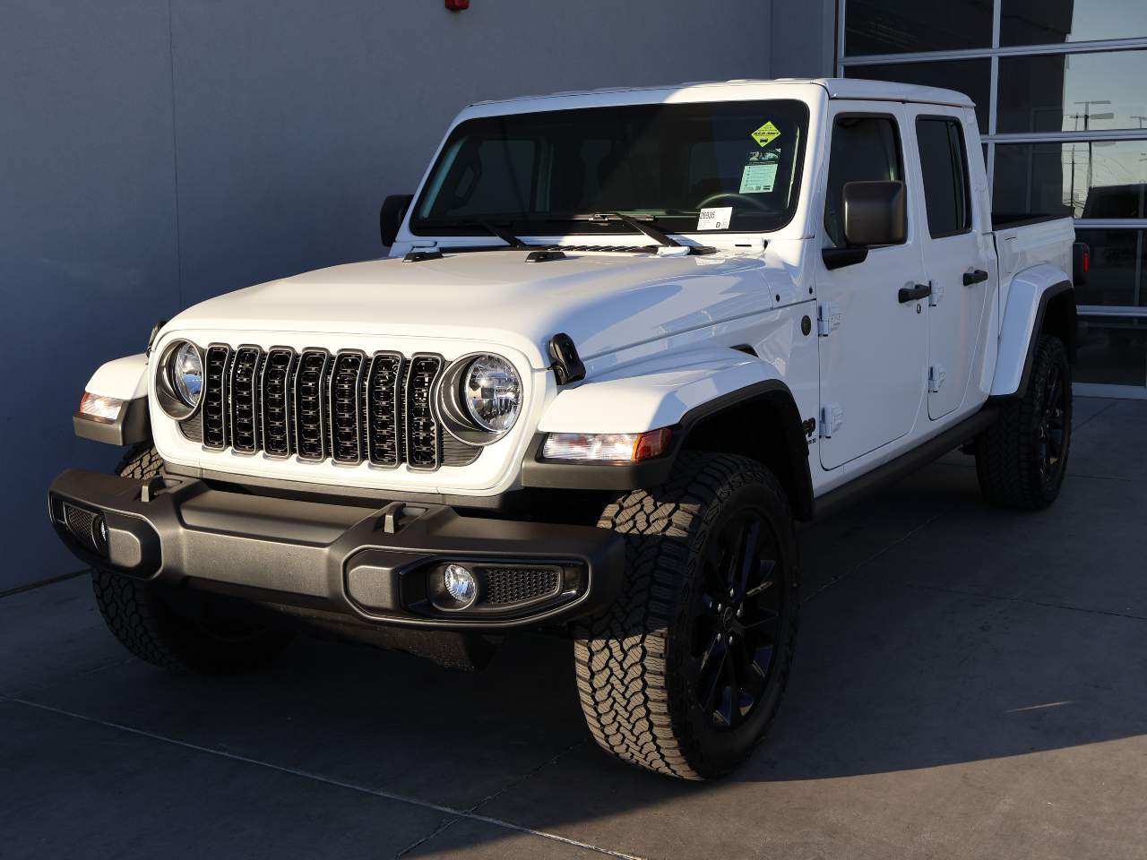 2025 Jeep Gladiator NightHawk