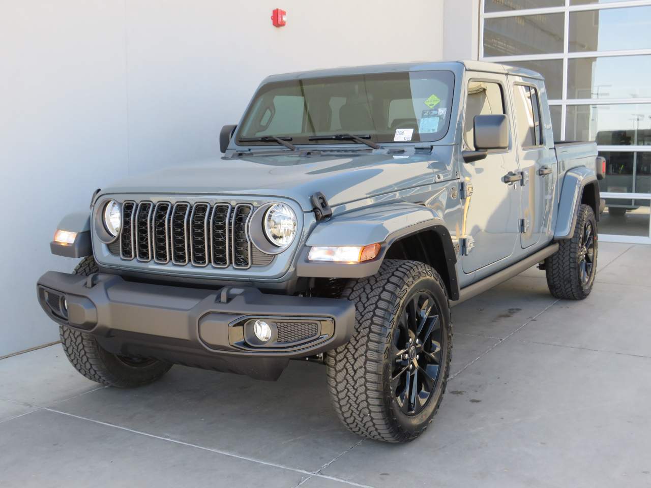 2025 Jeep Gladiator NightHawk