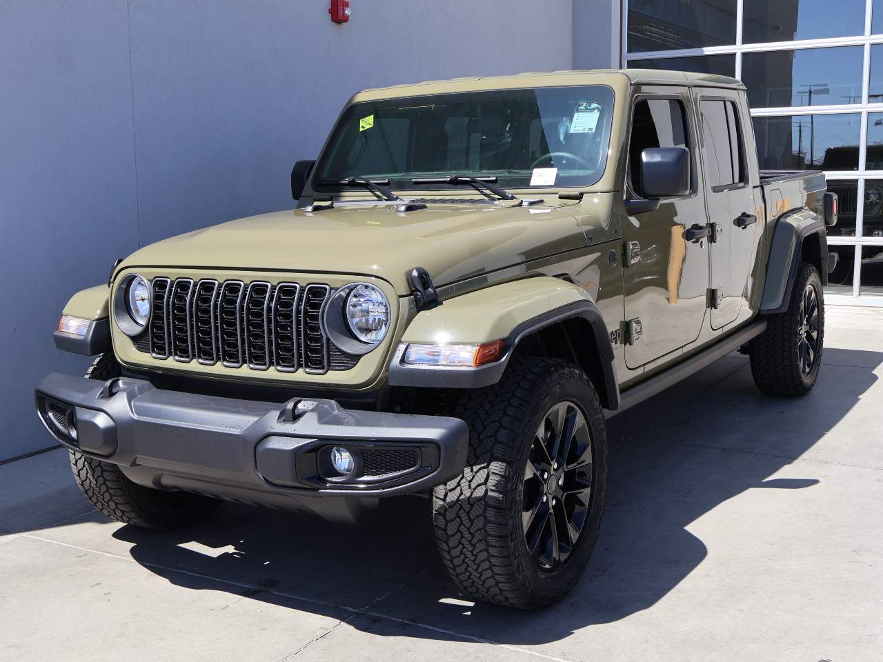 2025 Jeep Gladiator NightHawk