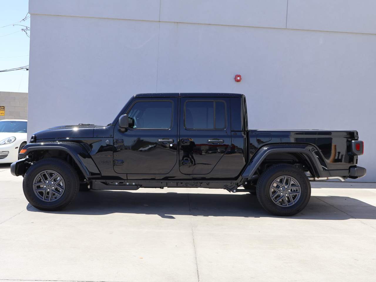 2026 Jeep Gladiator Sport S