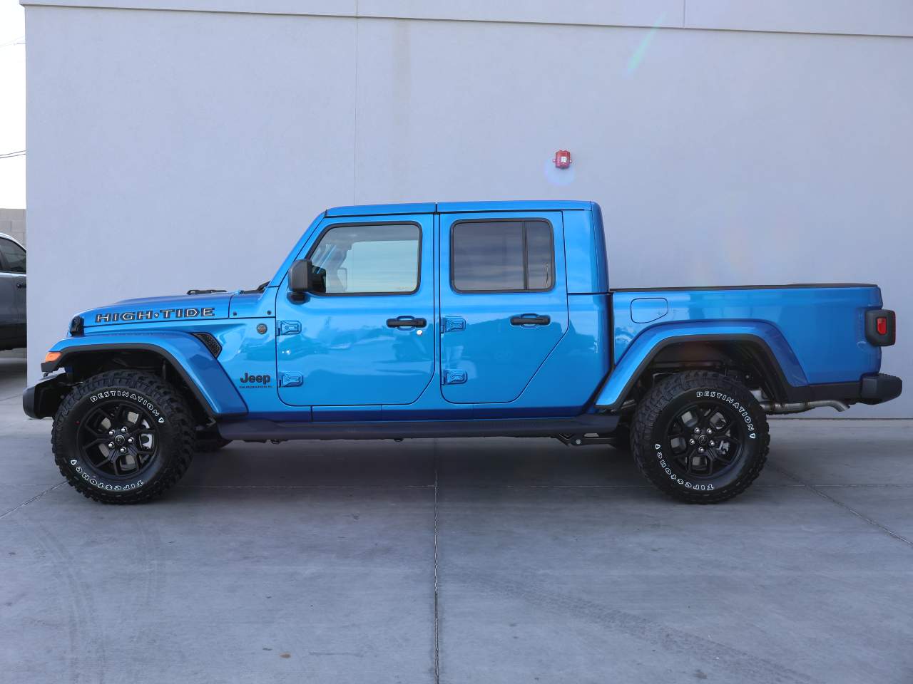 2025 Jeep Gladiator High Tide