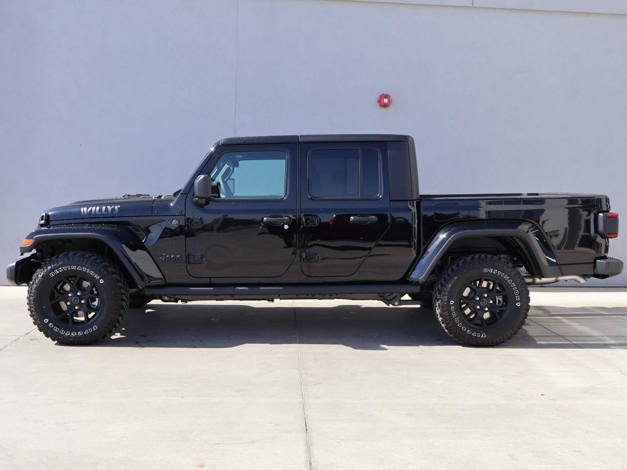 2025 Jeep Gladiator Willys