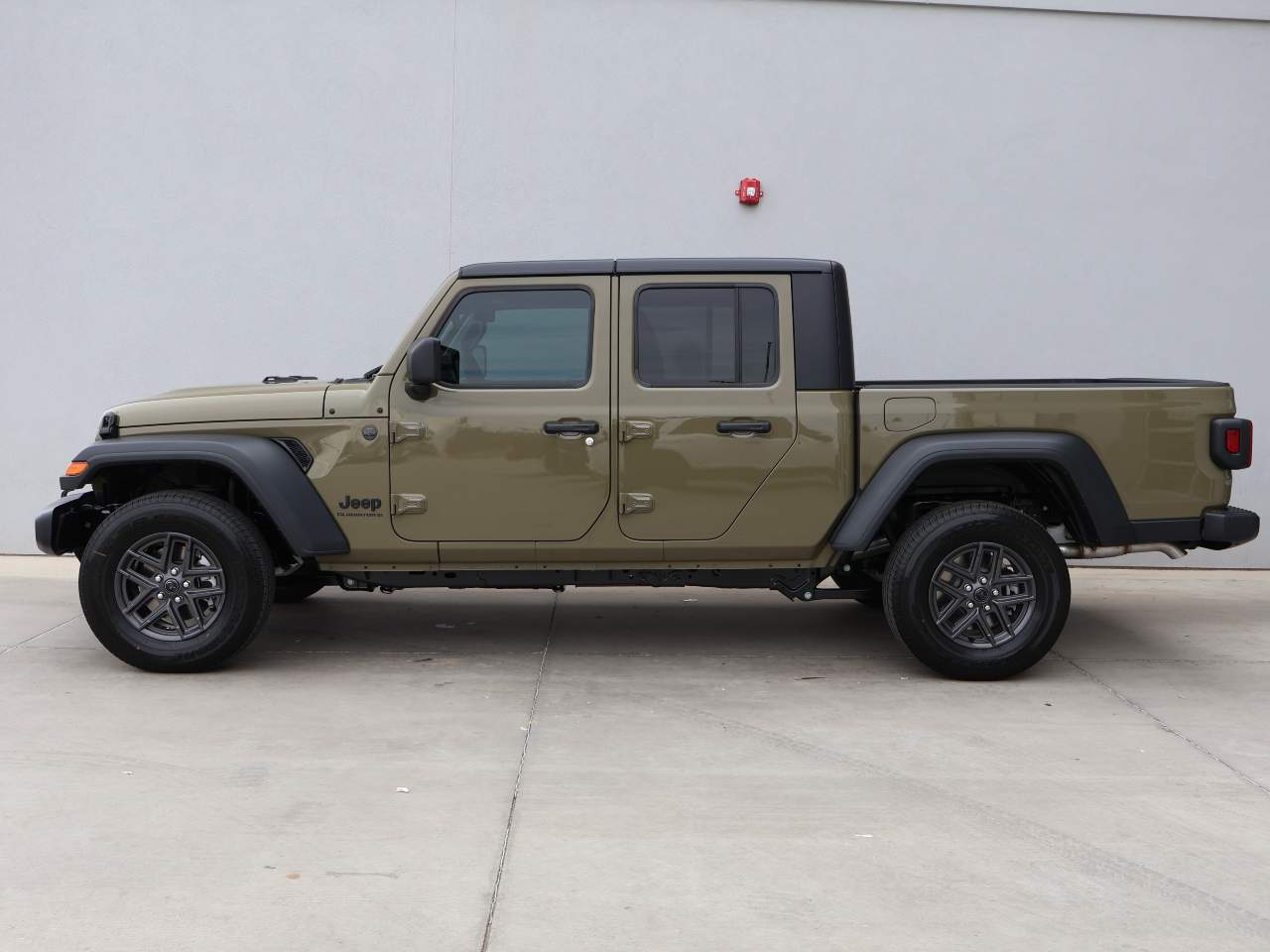 2025 Jeep Gladiator Sport S