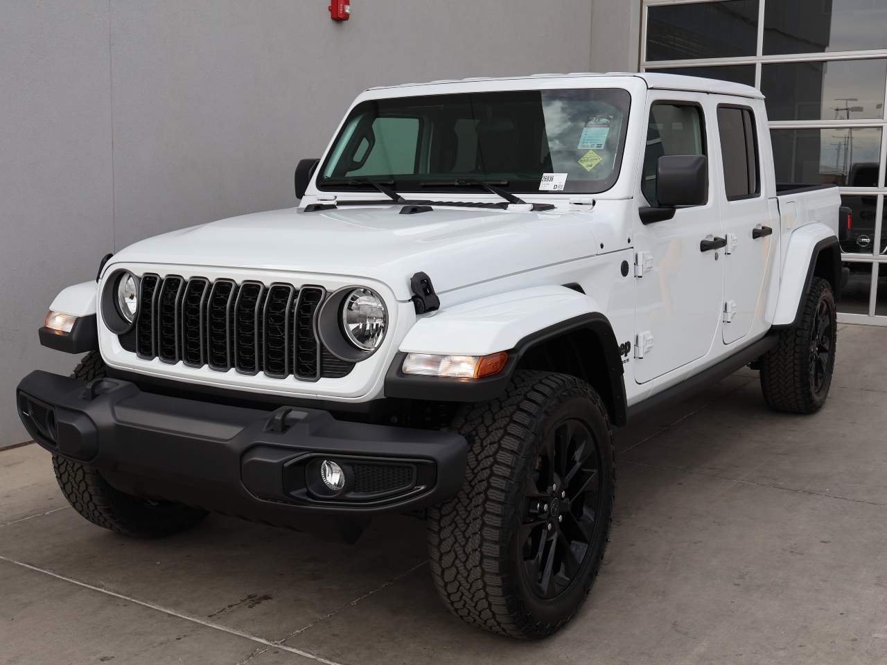 2025 Jeep Gladiator NightHawk