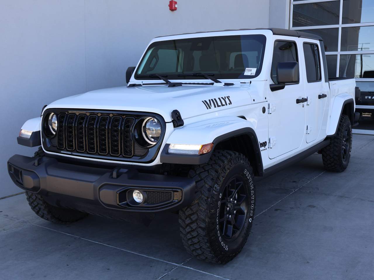 2025 Jeep Gladiator Willys Crew Cab
