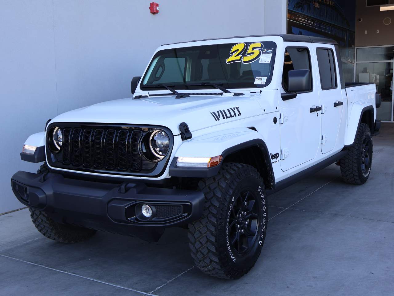 2025 Jeep Gladiator Willys's photo