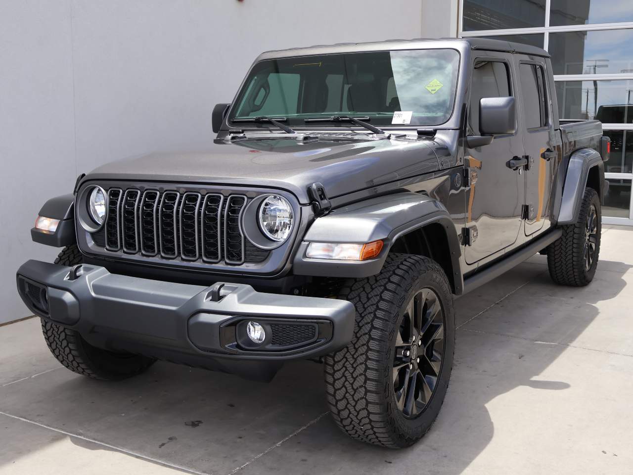 2025 Jeep Gladiator NightHawk