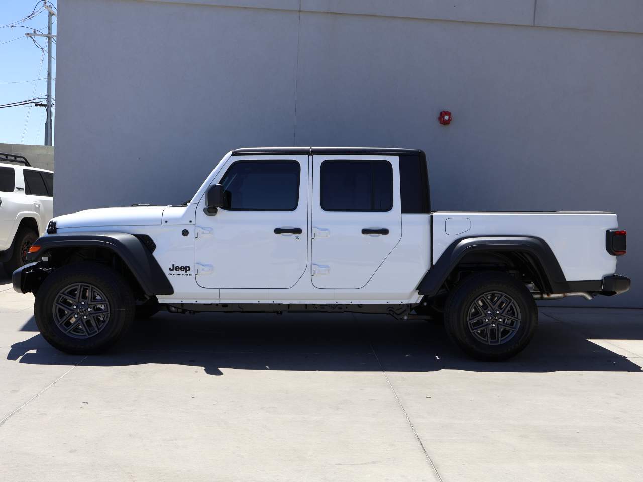 2025 Jeep Gladiator Sport S