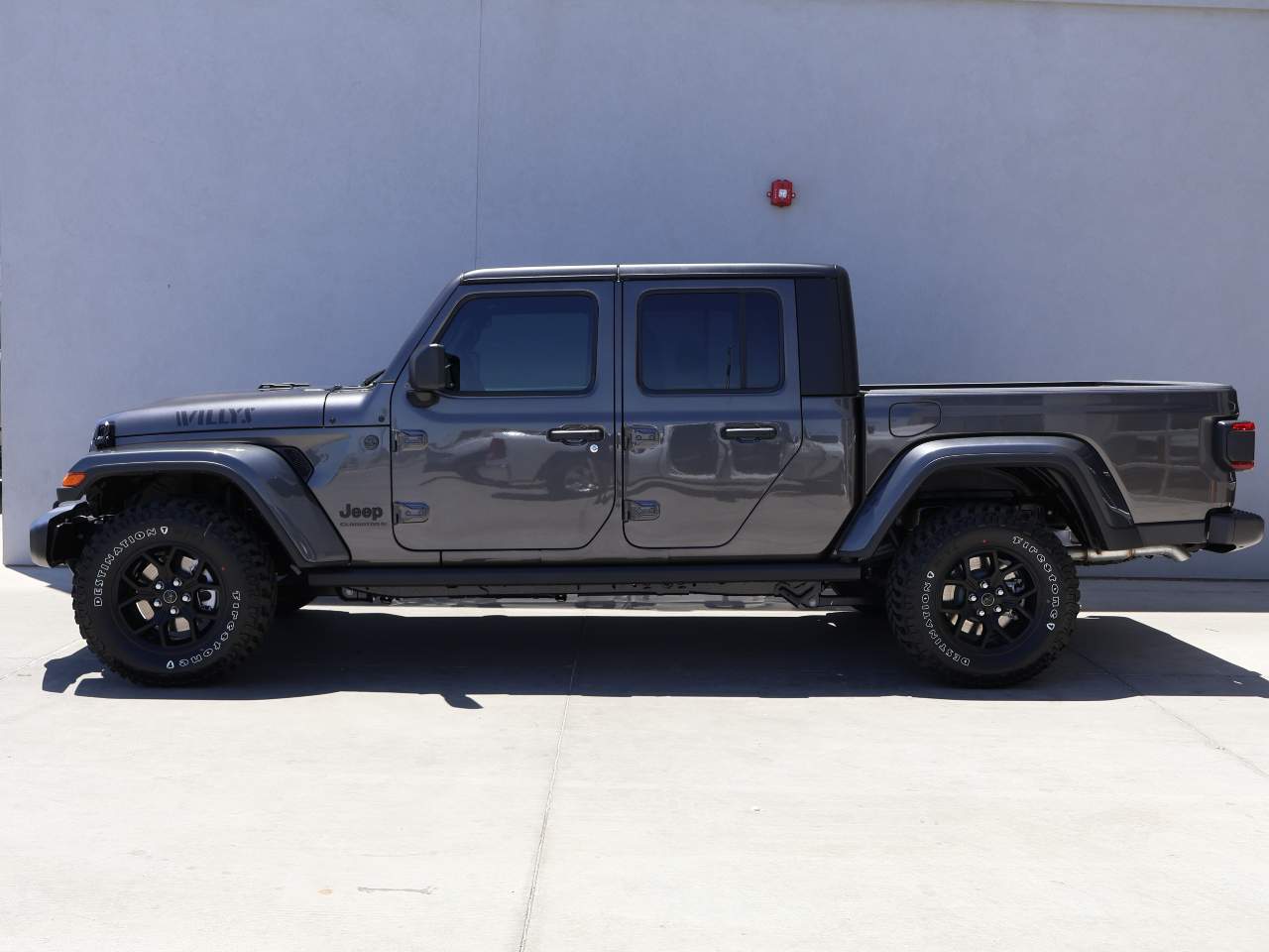 2025 Jeep Gladiator Willys