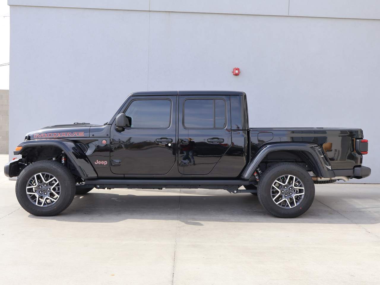 2025 Jeep Gladiator Mojave Crew Cab