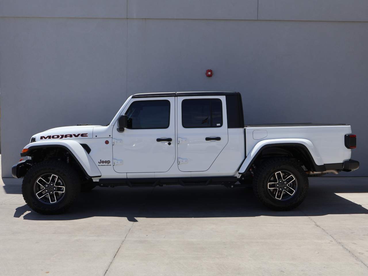 2025 Jeep Gladiator Mojave Crew Cab