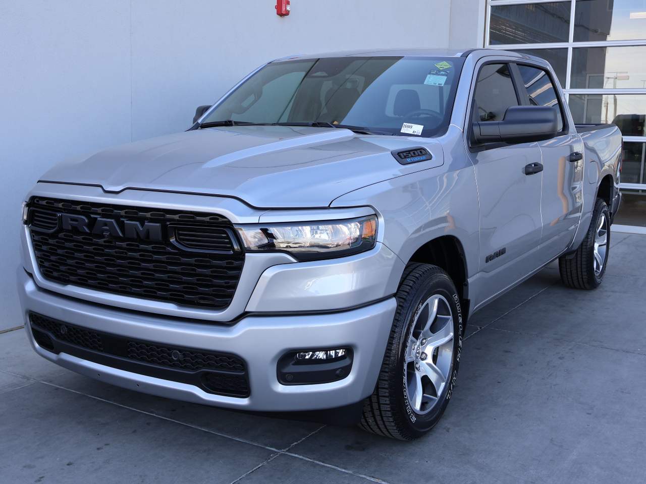 2025 Ram 1500 Crew Cab Tradesman