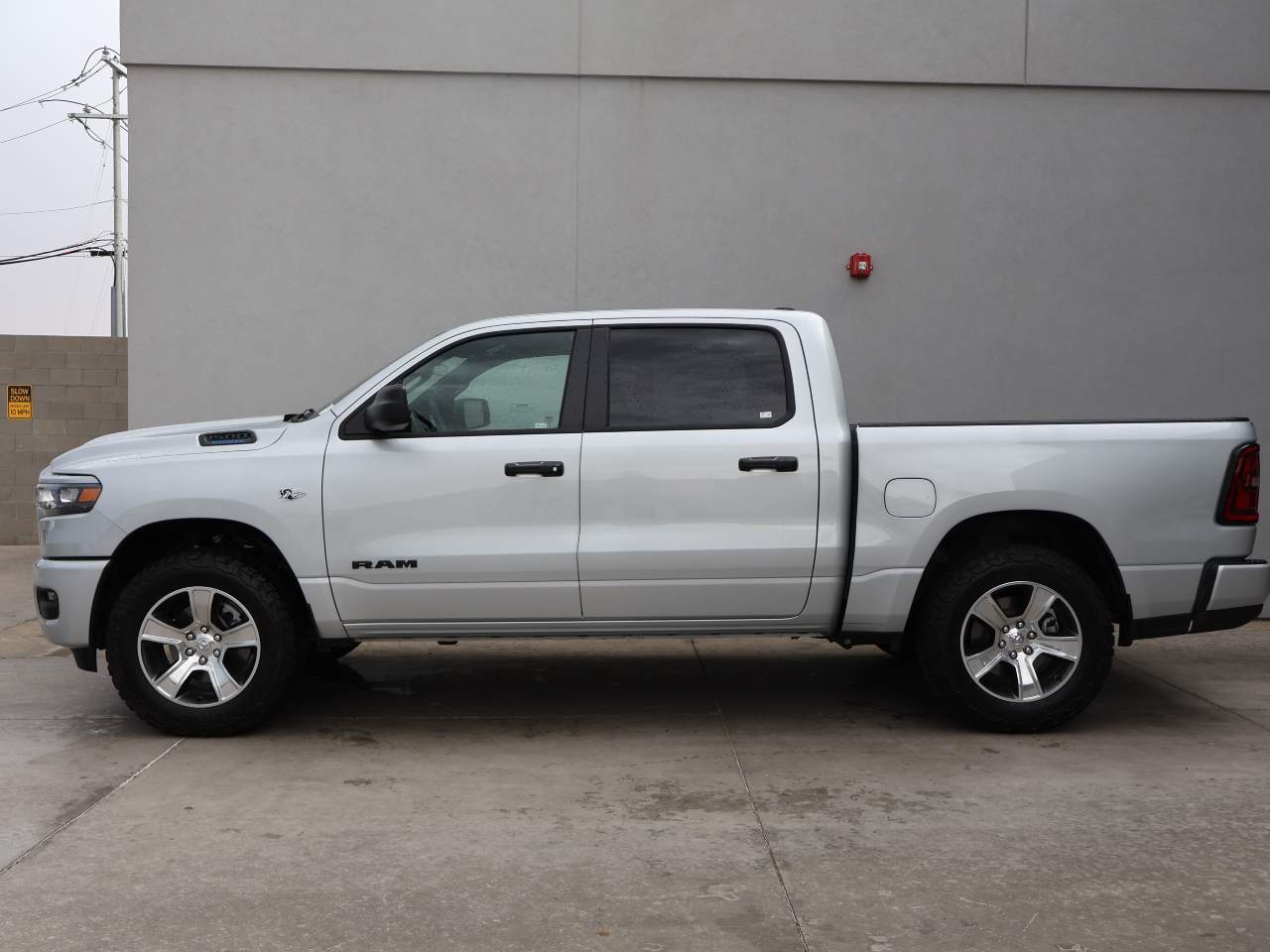 2026 Ram 1500 Express Crew Cab