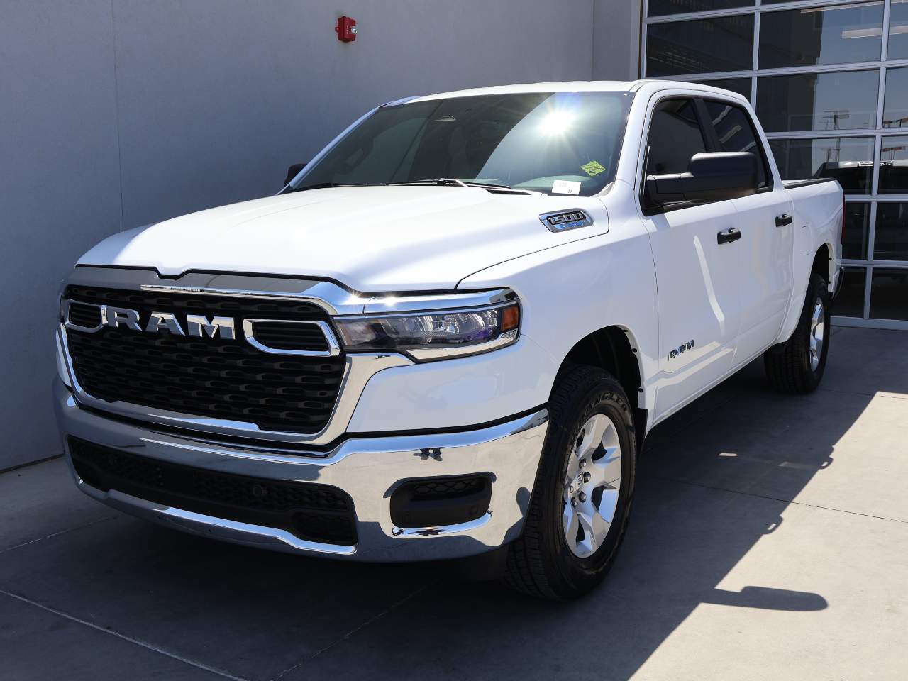 2025 Ram 1500 Crew Cab Tradesman