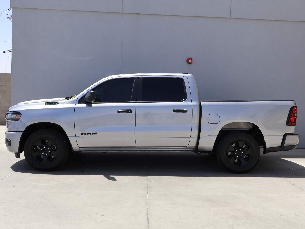 2025 Ram 1500 Tradesman Crew Cab