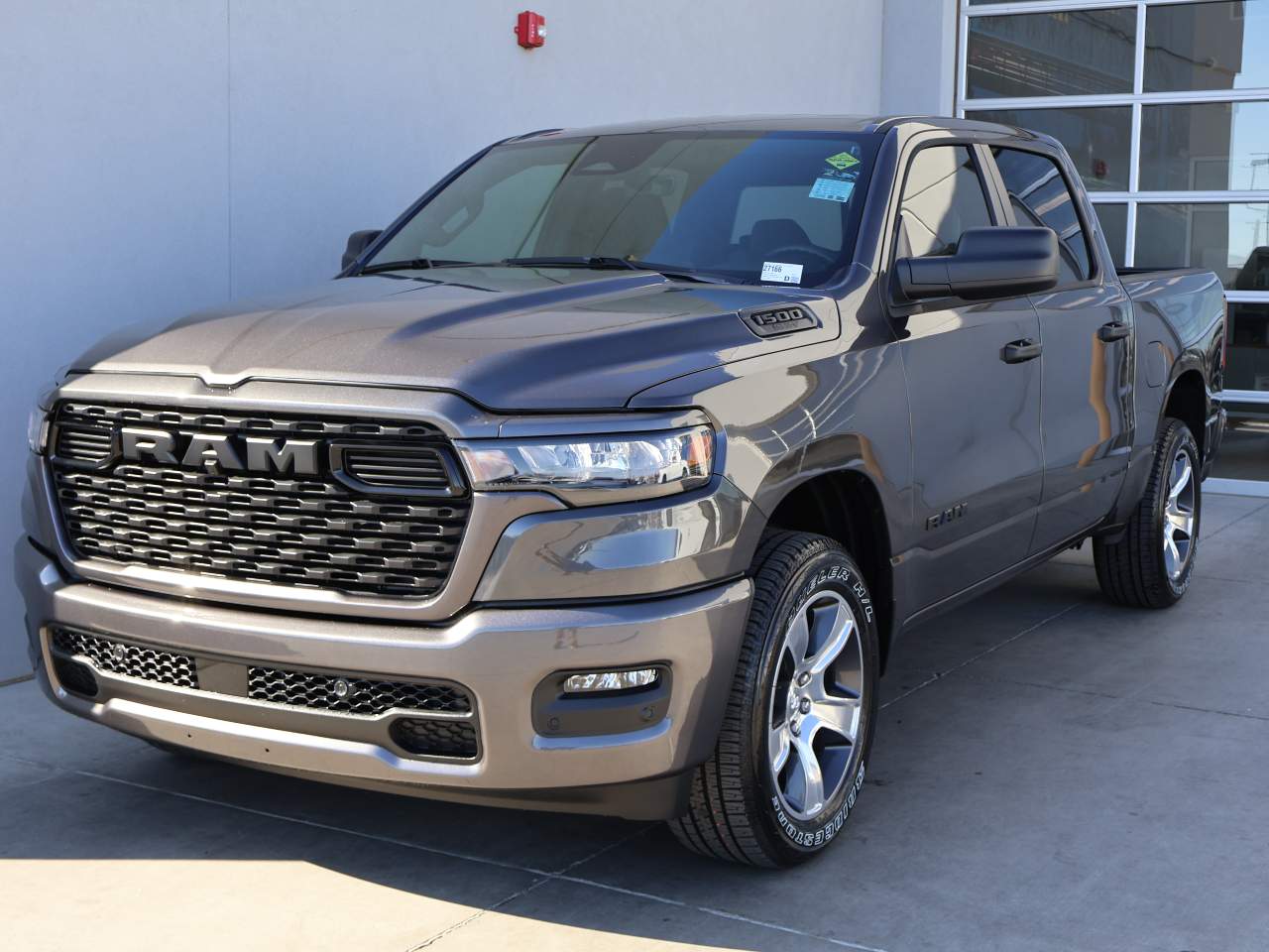 2025 Ram 1500 Crew Cab Tradesman