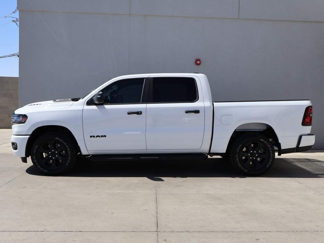 2026 Ram 1500 Crew Cab Express