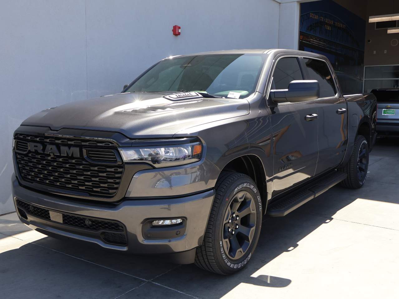 2026 Ram 1500 Crew Cab Express